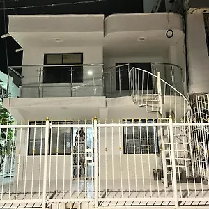 Apartamento Hostal La Nina Carmen, Cartagena